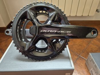 Shimano Guarnitura Shimano Dura-Ace FC-R9200 12V con MISURATORE DI POTENZA INTEGRATO 2025 Drivetrain & Pedals usato