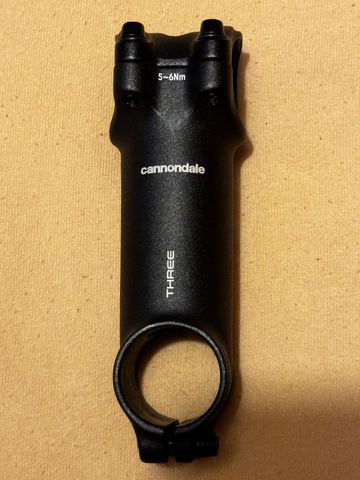 Tweedehands Cannondale three 2023 Cockpit