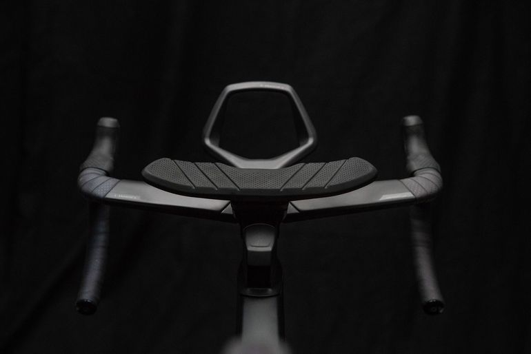 Used Specialized Venge clip-on aero bar ITU 2018 bike — image 1 of 11