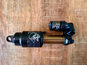 Tweedehands Fox Float X2 205x65 2023 bike — afbeelding 2 van 2