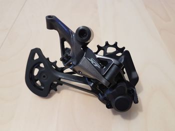 Brugt Shimano Deore XT RD-M8100-SGS 12S 2025 Drivetrain & Pedals