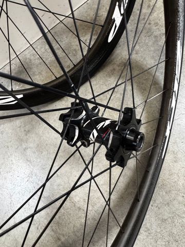 Brugt Zipp 303 firecrest 2021 bike — billede 5 af 6