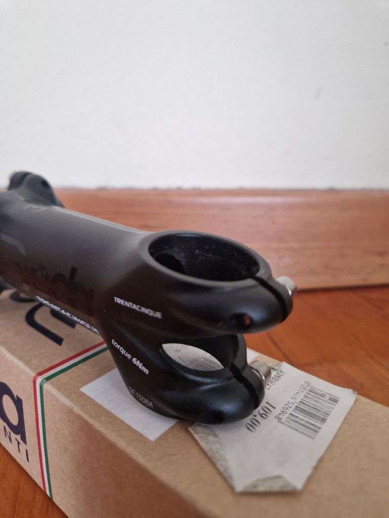 Used Deda Elementi Deda Trentacinque 2016 bike — image 4 of 5