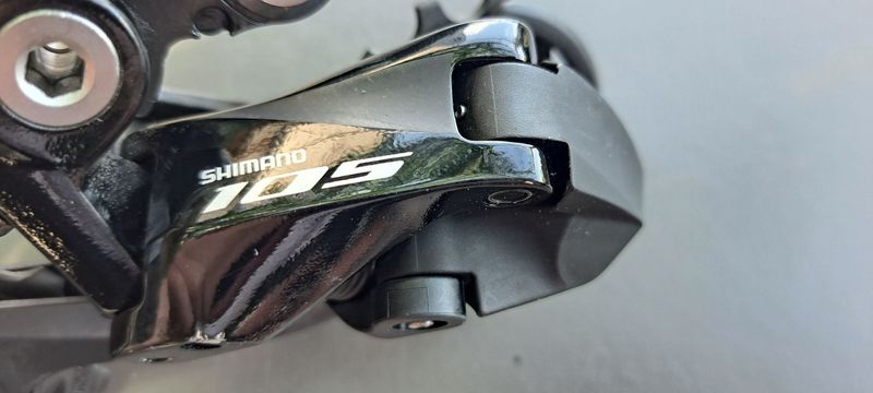 Used shimano 105 2025 Drivetrain & Pedals