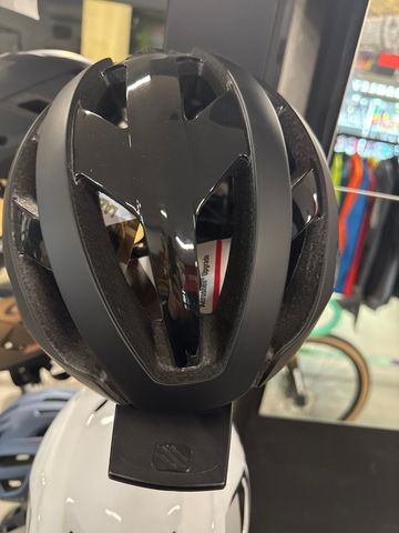 Used Lazer Casco Genesis 2024 bike — image 2 of 6