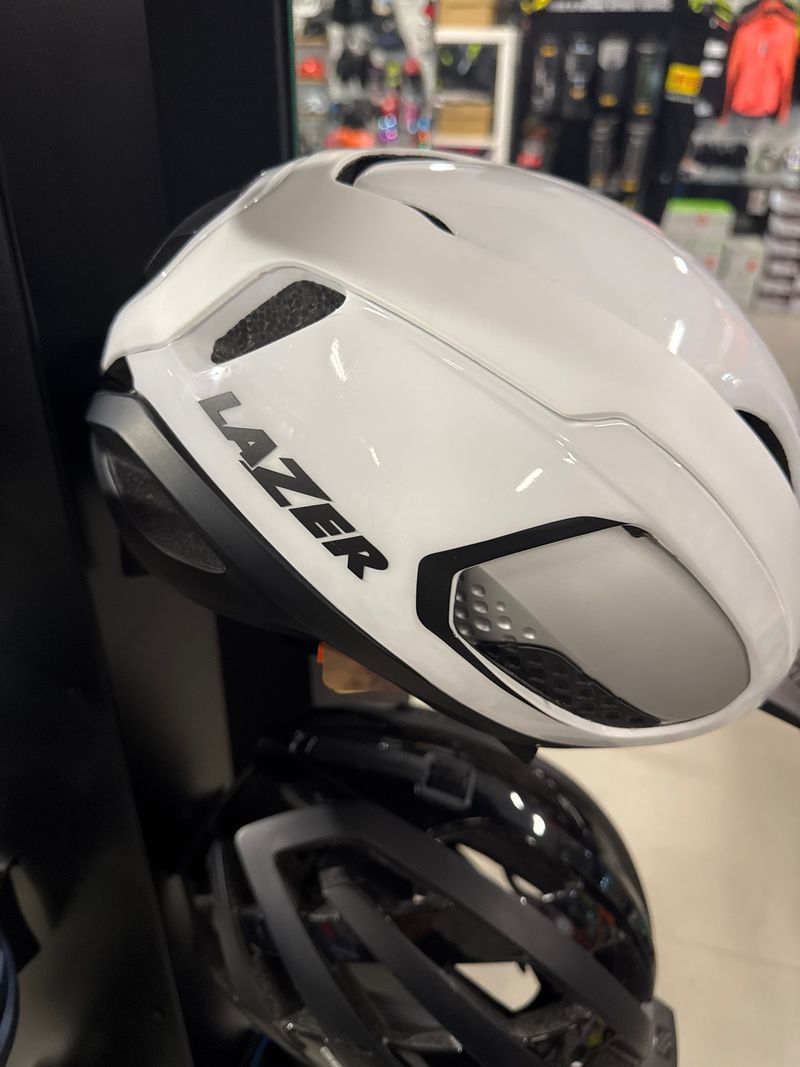 Used Lazer Casco Vento kineticore 2024 bike — image 4 of 7