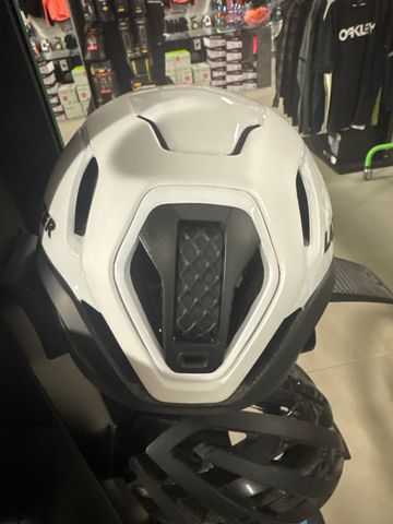 Used Lazer Casco Vento kineticore 2024 bike — image 5 of 7