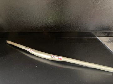 Käytetty Renthal FATBAR V2 2024 Cockpit