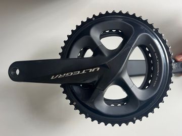 Käytetty Shimano Kurbel 175 R8000 Drivetrain & Pedals