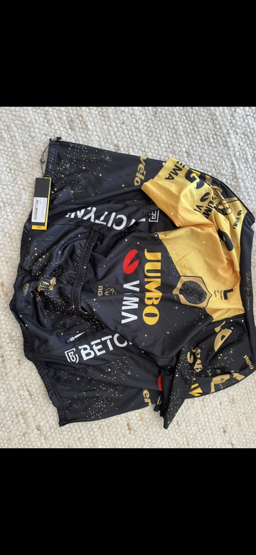 Käytetty AGU Limited edition TdF 2023 2023 Cycling Clothing