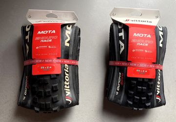 Gebrauchtes Vittoria Mota 29 x 2.40 Tubeless Ready 2Ply Graphene G2.0 2025 Tyres & Tubes