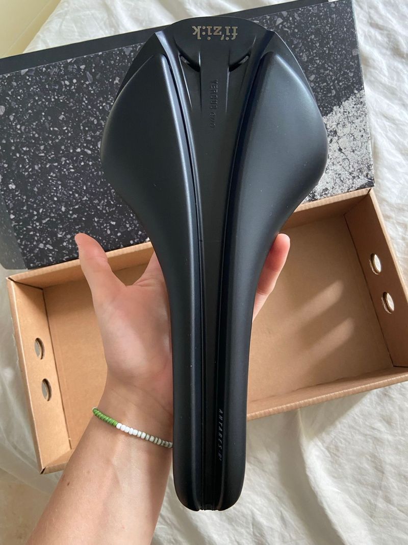 Used Fizik antares R3 versus evo 2024 Saddles & Seatposts