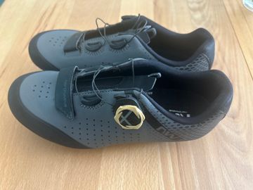Tweedehands NORTHWAVE Origin Plus 2 MTB-Schuhe anthrazit/honey 2022 Drivetrain & Pedals