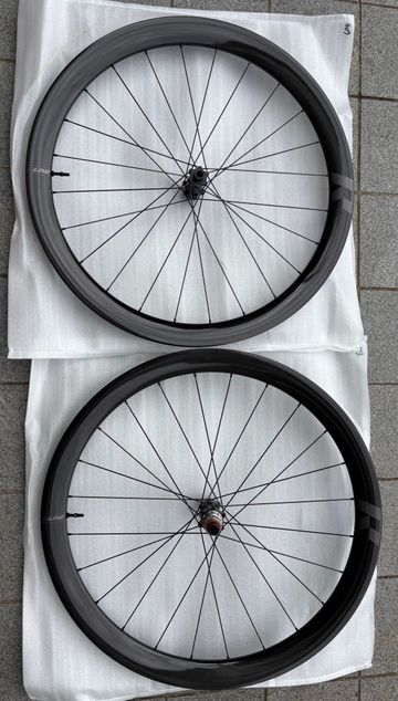 Tweedehands Rline Versa 2025 Wheels