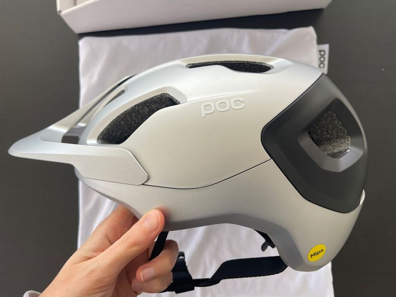 Used POC Axion 2024 bike — image 5 of 7