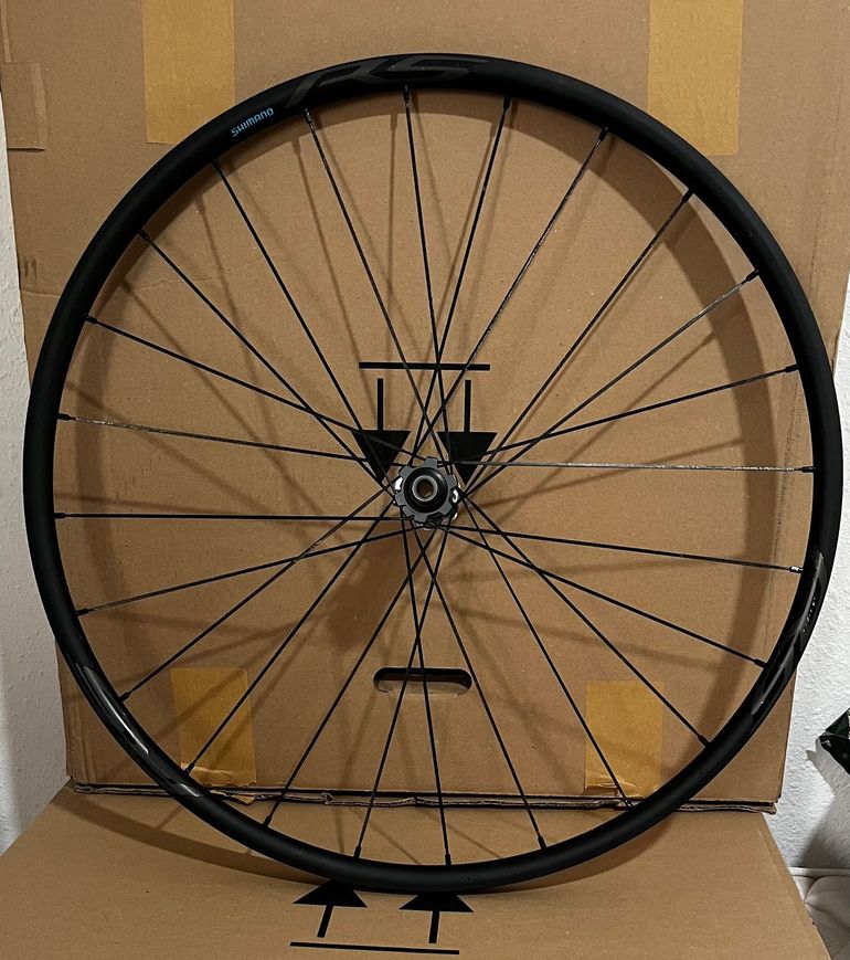 Used Shimano RS370 2017 bike — image 6 of 9