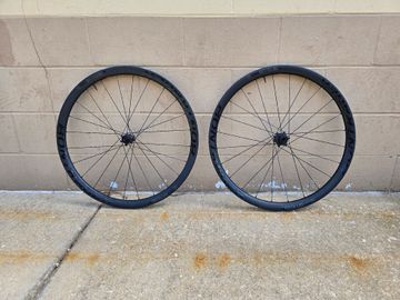 Used Bontrager Aeolus Pro 3V 2022 bike — image 1 of 9