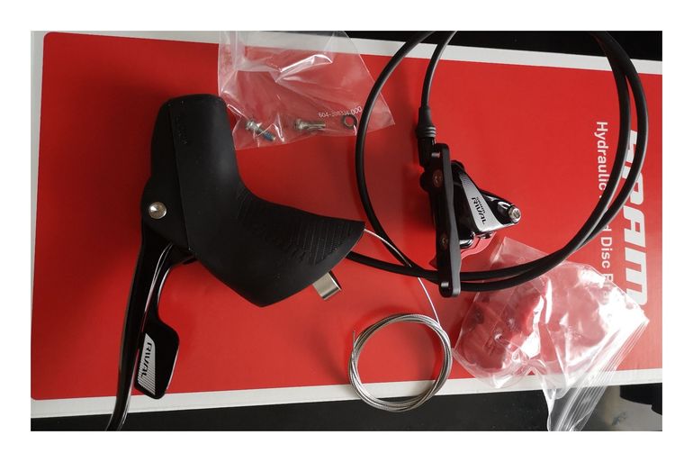 Used Sram Frein Disque  avant  rival 22 2022 bike — image 3 of 3