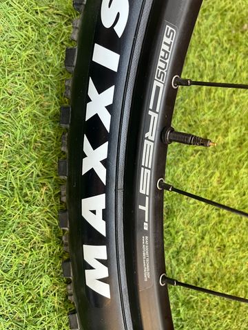 Stans Notubes Stan's NoTubes Crest D, 32h, bike de segunda mano — imagen 4 de 5