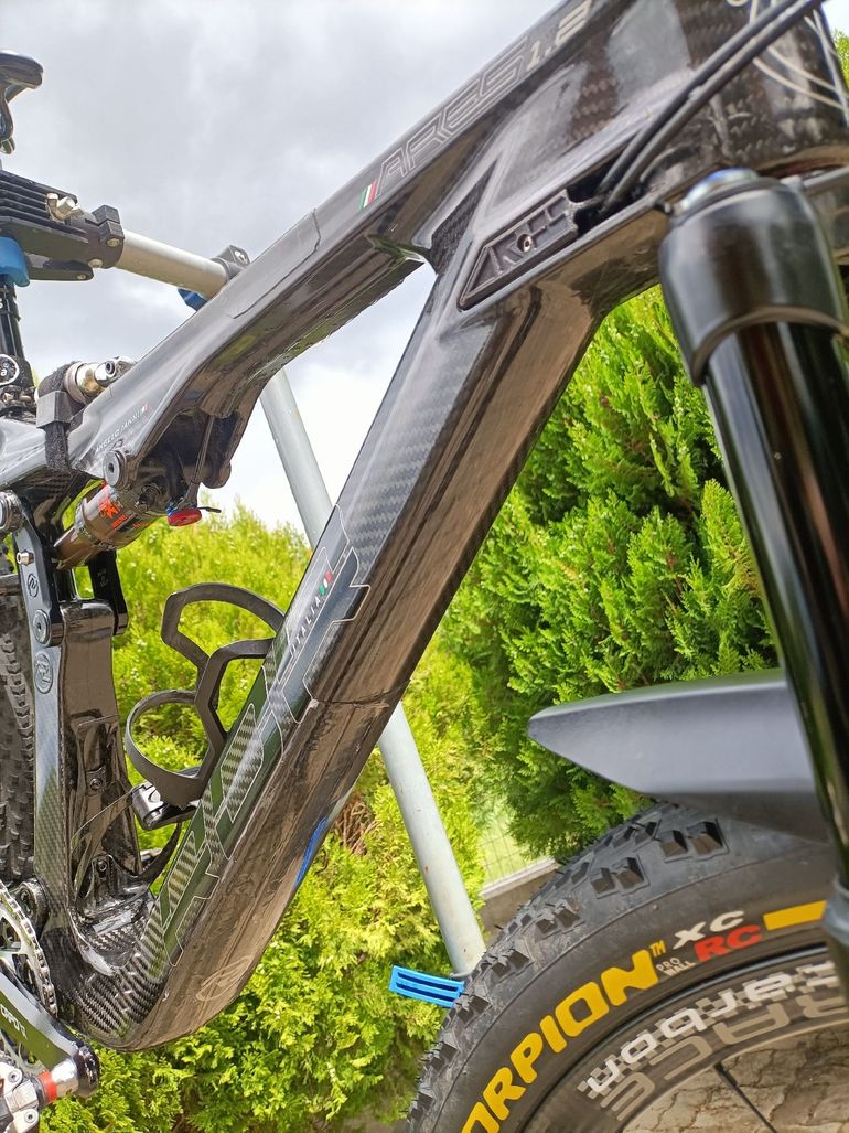 Used Fox Factory Float Kashima 2024 bike — image 6 of 6