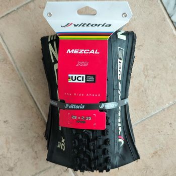Używany Vittoria Pneu Vittoria Mezcal XC 29x2.35" TLR 1C UCI-Edition MTB Dobrável Tyres & Tubes