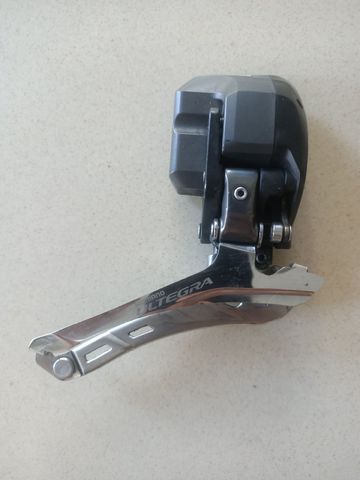 Gebrauchtes Shimano FD-6770 Di2 2014 Drivetrain & Pedals