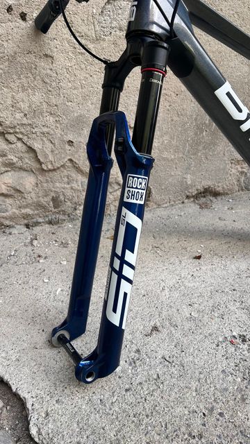 Gebrauchtes RockShox Forcella Rock Shox Sid SL Ultimate Race Day 3P Remote Boost Rake 44 Tapered Debon Air 29" 2024 Fork