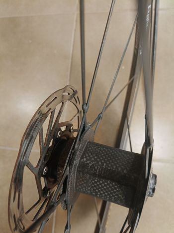 laightwiht carbono 2023 bike d'occasion — image 9 sur 11