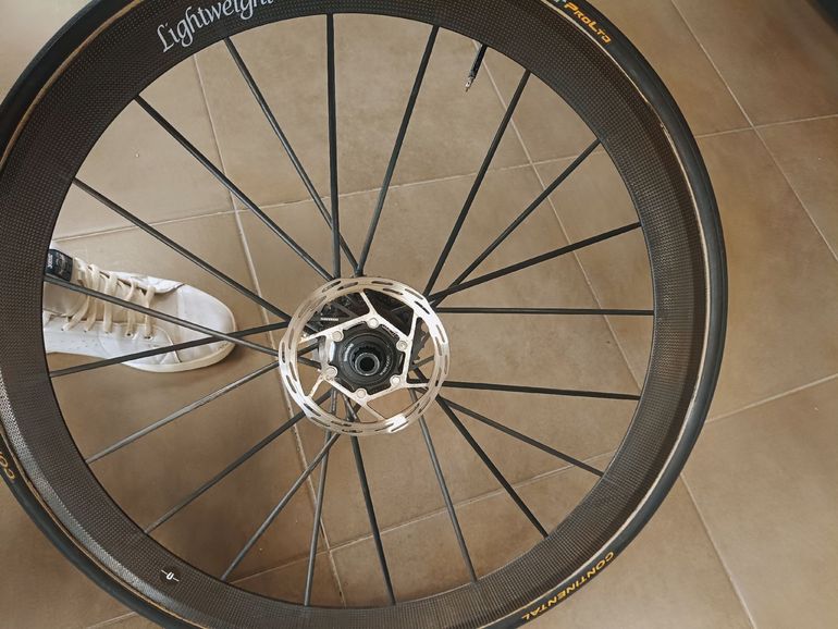 laightwiht carbono 2023 bike d'occasion — image 6 sur 11