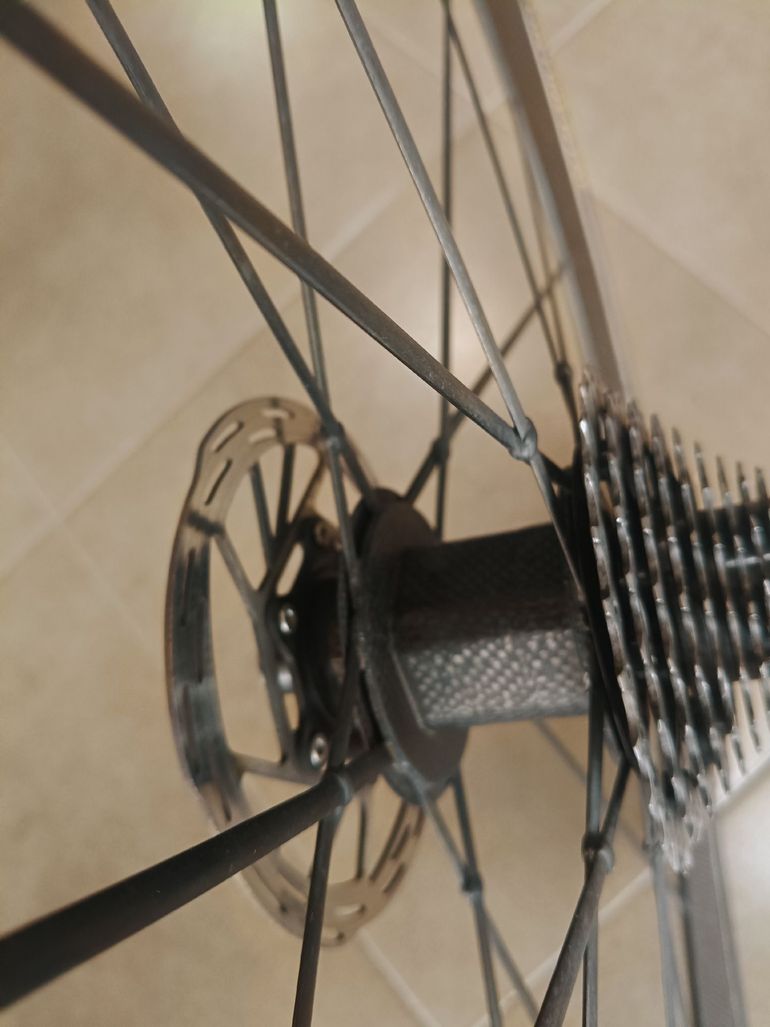 laightwiht carbono 2023 bike d'occasion — image 7 sur 11