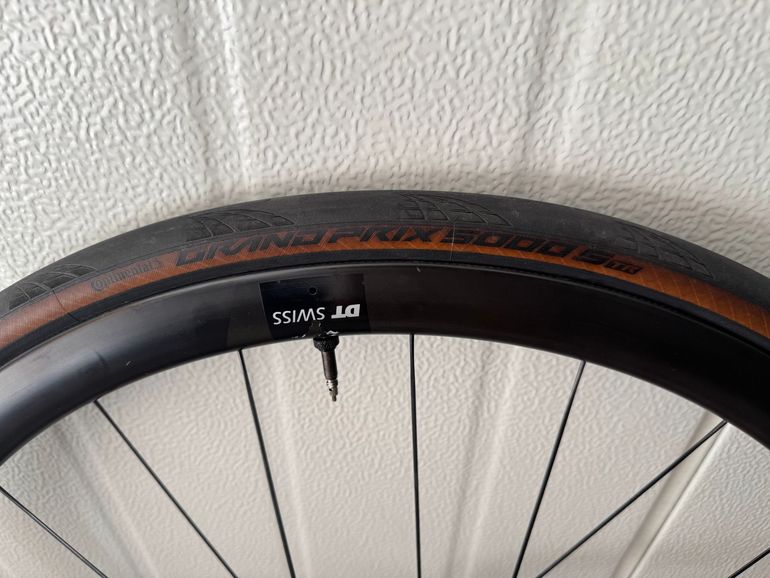 Used Dt Swiss 1400 SPLINE DISC 2022 bike — image 4 of 6