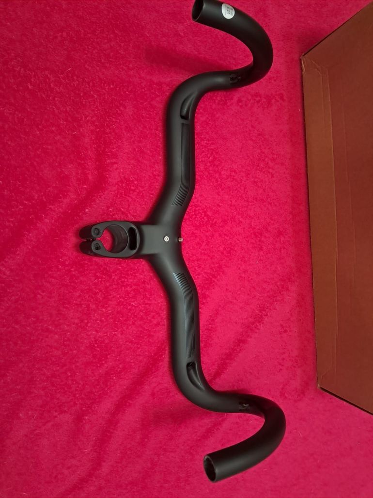 Tweedehands Syncros Creston IC SL carbono integrado 2025 bike — afbeelding 7 van 7