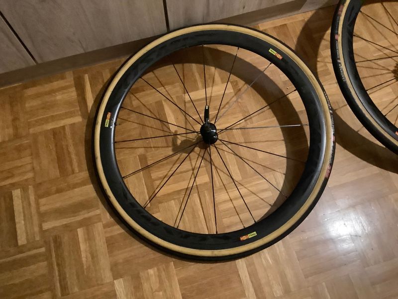 Used Mavic Cósmic 40 t 2020 bike — image 5 of 9