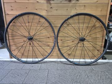 Used Shimano Set di Ruote - WH-RS370- TL Center Lock 2024 Wheels