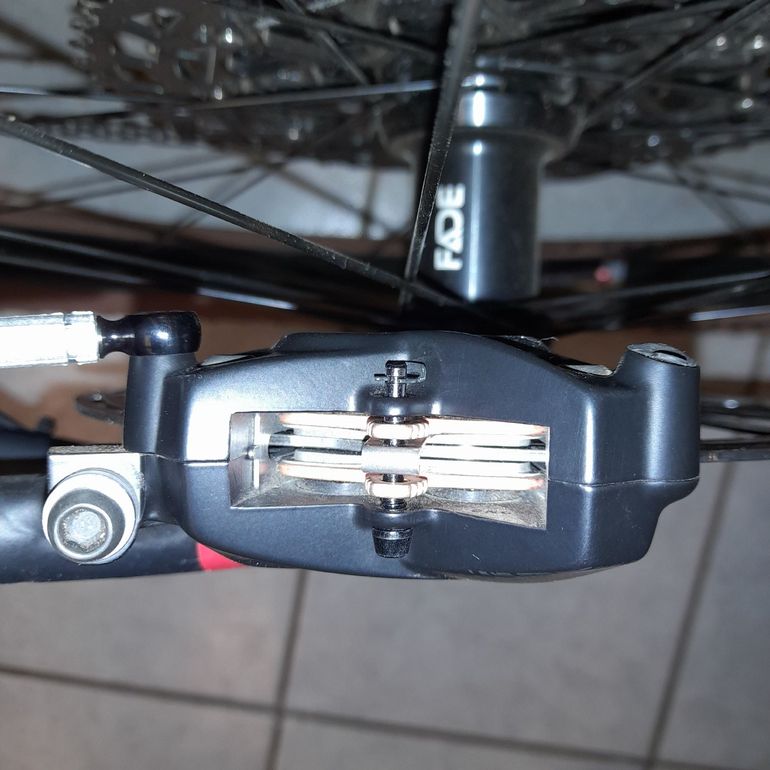Tweedehands Sram Code R 2025 bike — afbeelding 2 van 5