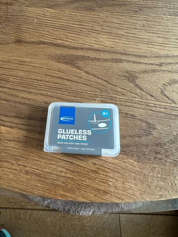 Używany swalbe glueless patches 2025 bike