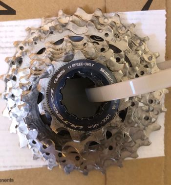 Używany Shimano R8000 ultegra 11v 2023 Drivetrain & Pedals