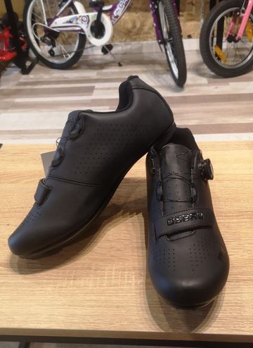 Osbru Road Cycling Shoes d'occasion
