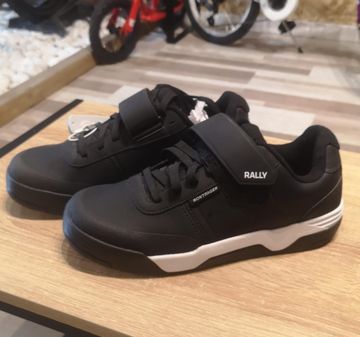 Używany Bontrager Rally Mon Cycling Shoes