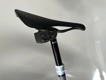 Używany Rockshox reverb axs 2025 Saddles & Seatposts
