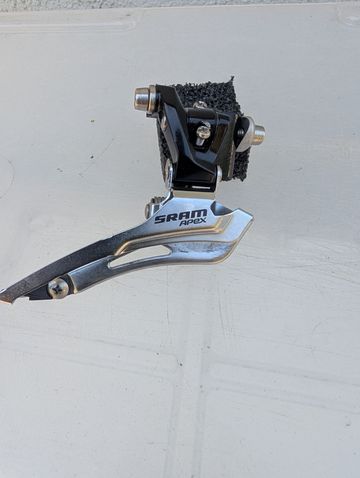 Used sram Apex 10 spd bike — image 2 of 3