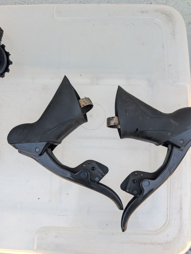 Used Sram red eTap 11 spd rim brake no front derailleur bike — image 7 of 11