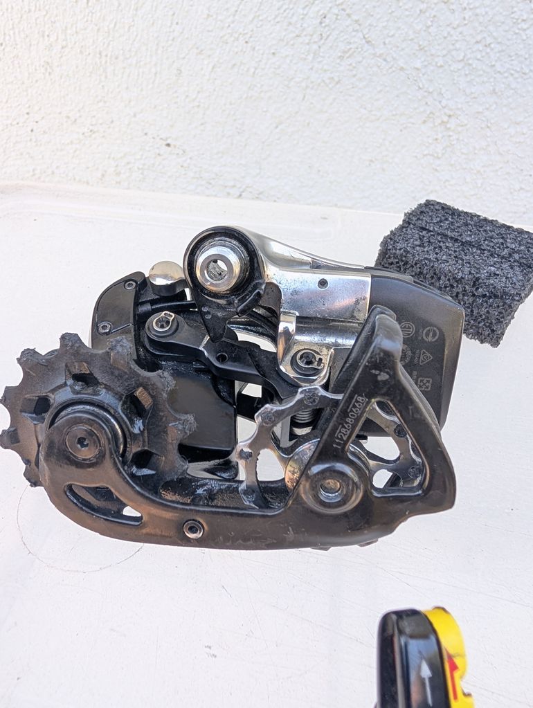 Used Sram red eTap 11 spd rim brake no front derailleur bike — image 11 of 11