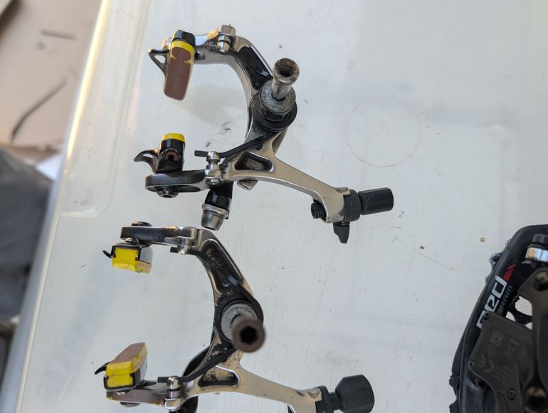 Used Sram red eTap 11 spd rim brake no front derailleur bike — image 8 of 11