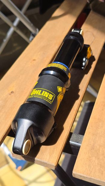 Używany Öhlins ttx1 2025 Rear Suspension