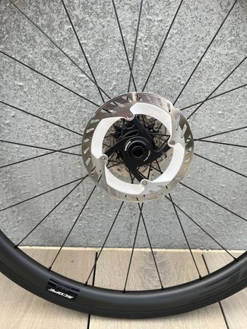 Używany Scope R3 30mm 2025 bike — zdjęcie 4 z 4