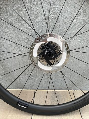 Used Scope R3 30mm 2025 bike — image 4 of 4