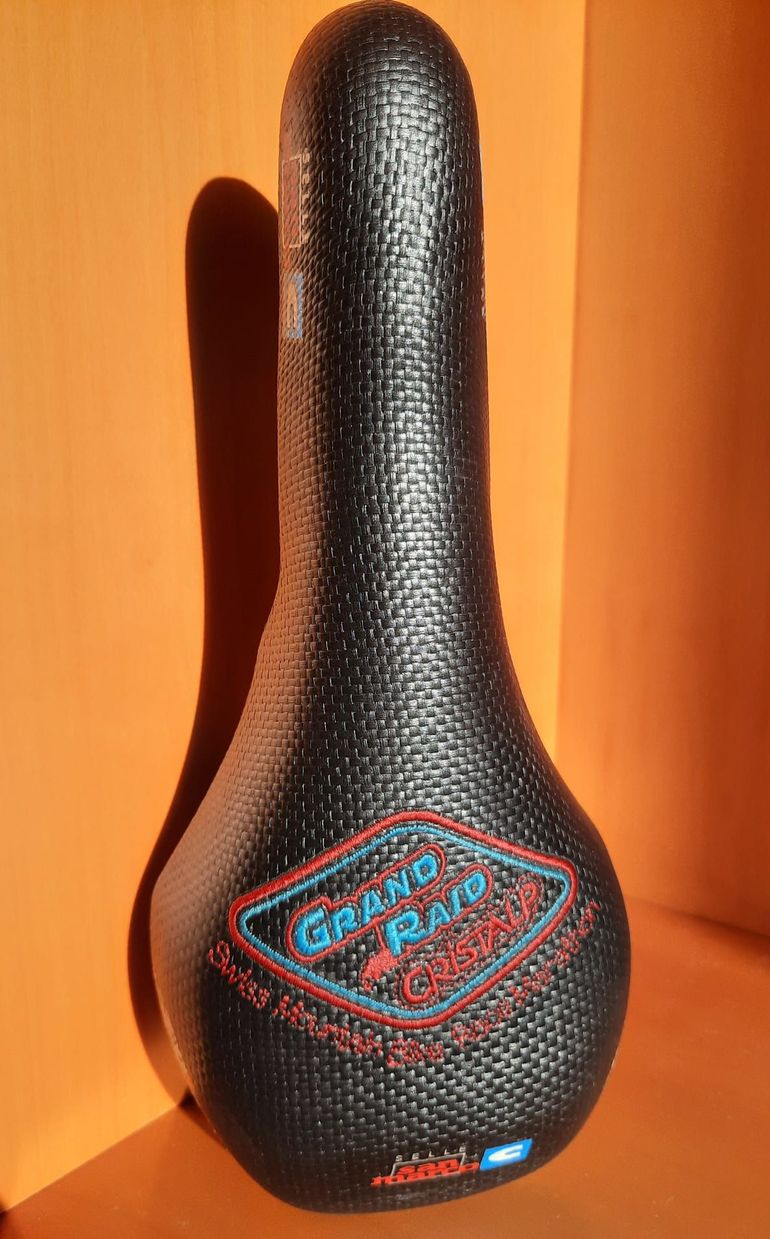 Used Selle San Marco Bontrager 3D celebration GRAND RAID 2005 bike — image 2 of 6