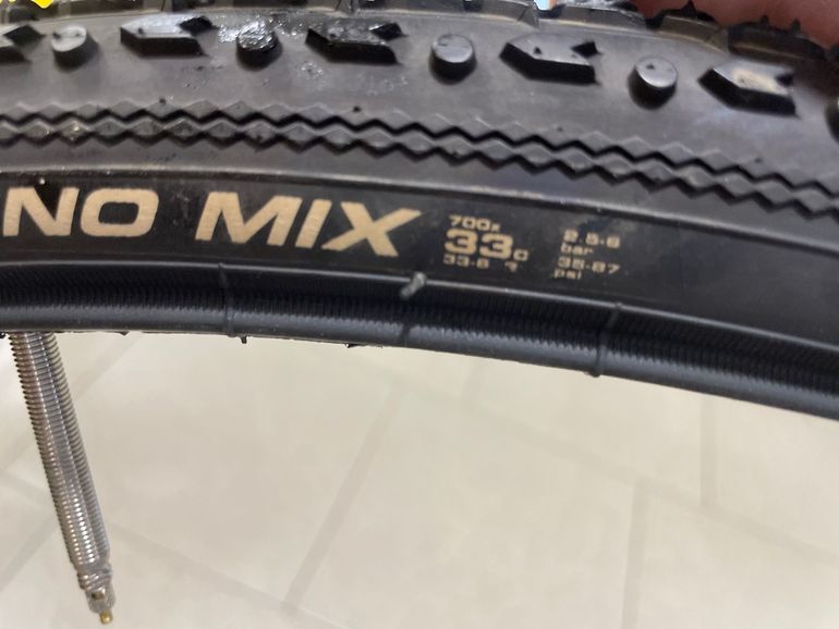 Used Vittoria Terreno mix 2025 bike — image 4 of 4