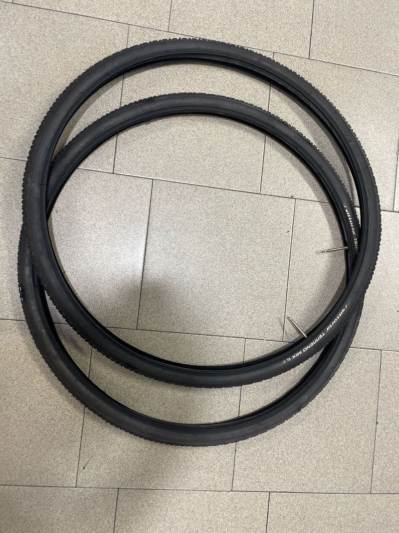 Vittoria Terreno mix 2025 Tyres & Tubes usato